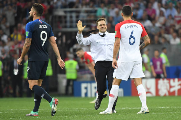 高层此行不 高层此行不